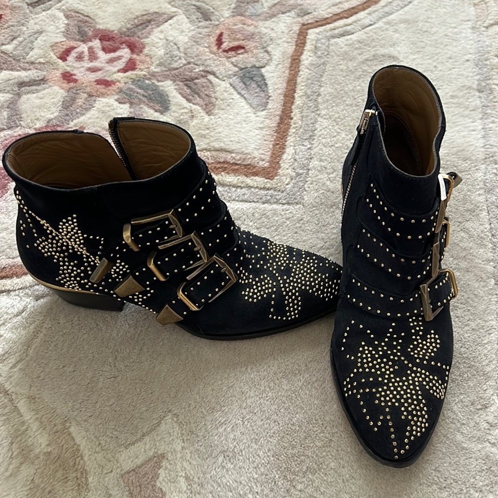 CHLOE    Susanna 30mm studded ankle boots